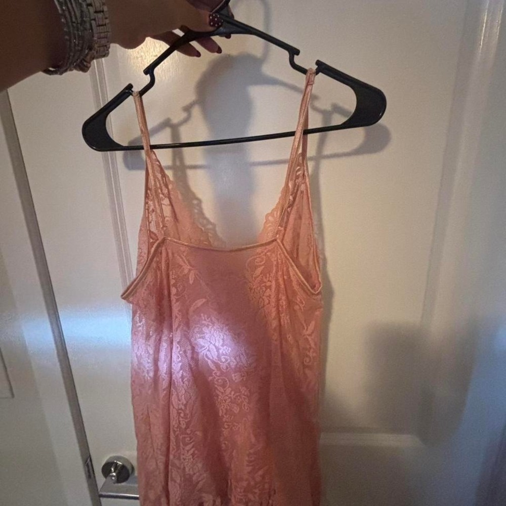 Pink lace slip dress - Picture 6 of 9